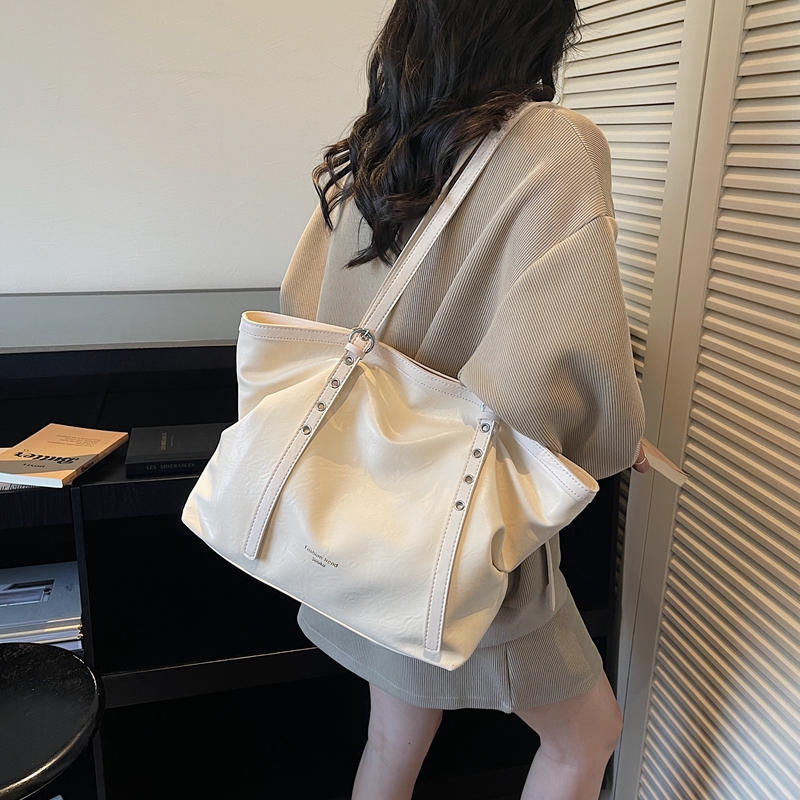 트렌디한 PU 지퍼 다용도 숄더백 심플한 구조의 캐주얼 - Shoulder Bag Structured 리뷰 및 가격
