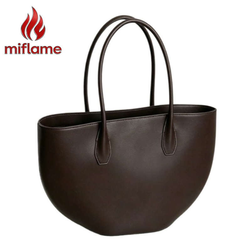 여성용 숄더 토트백 고급 하프문 천연 가죽 구조형 탑  - Shoulder Bag Structured 리뷰 및 가격